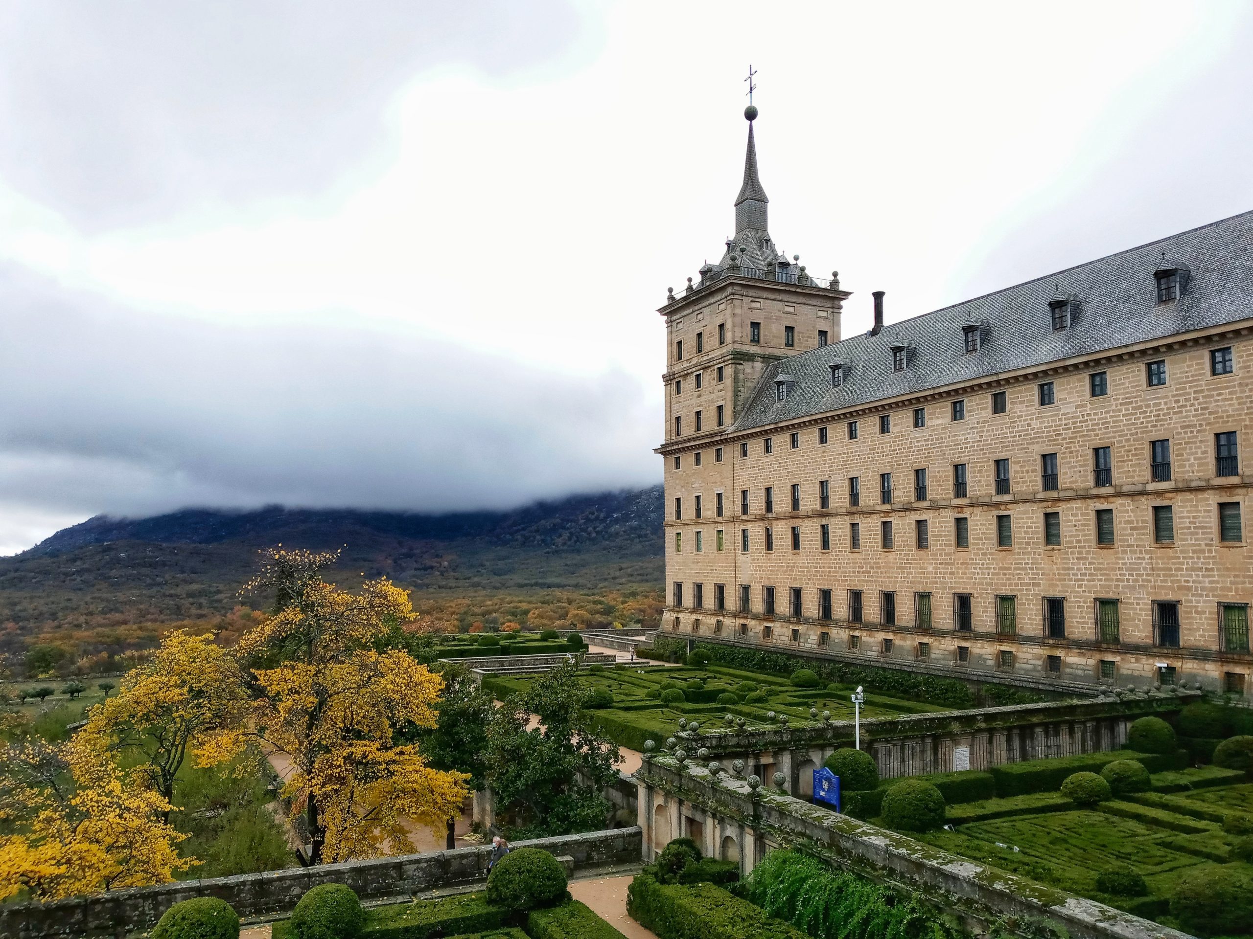 Todo lo que esperas y lo que no de El Escorial y alrededores