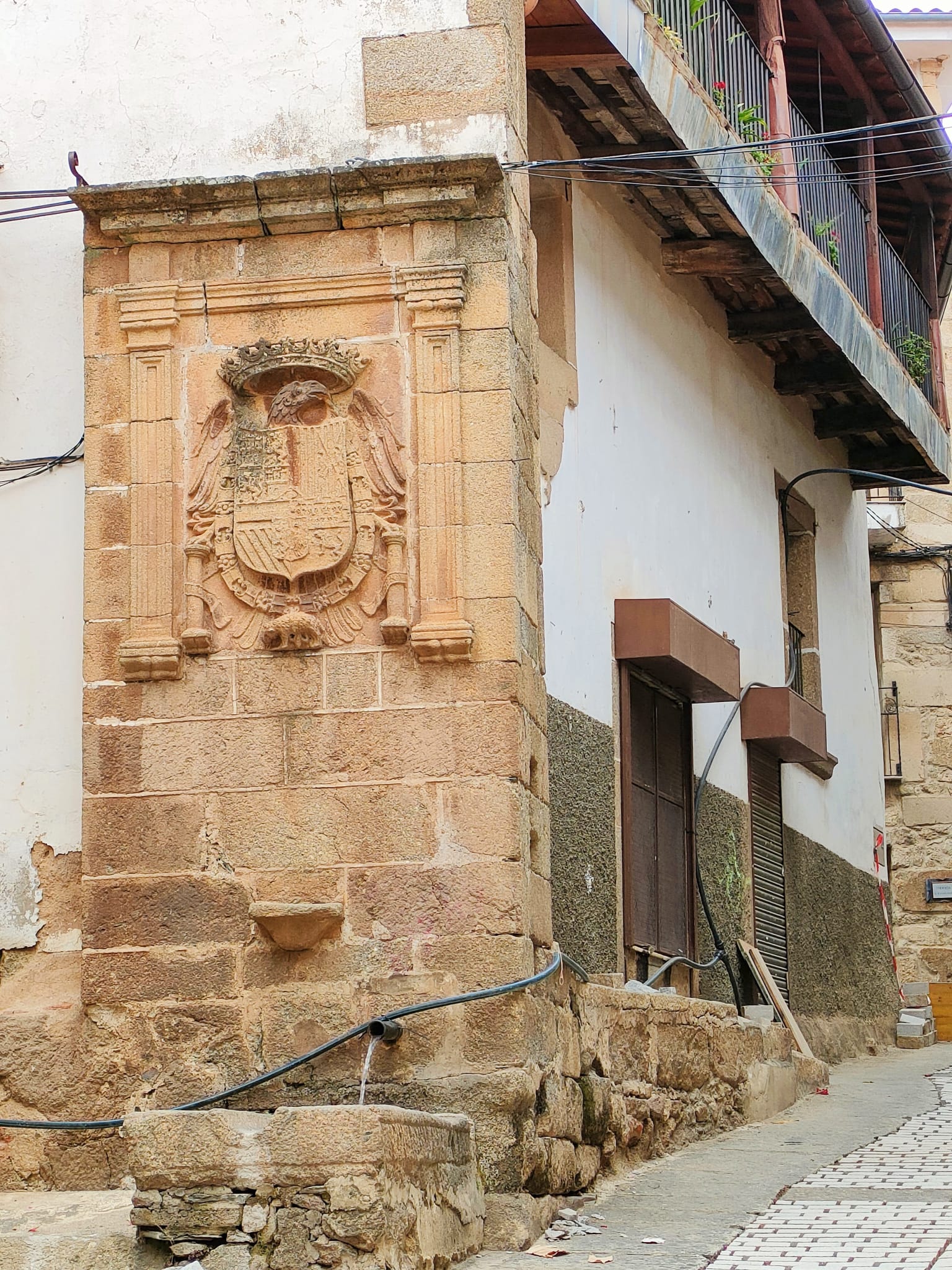 Torre de Don Miguel y Gata ¡2 visitas imprescindibles!