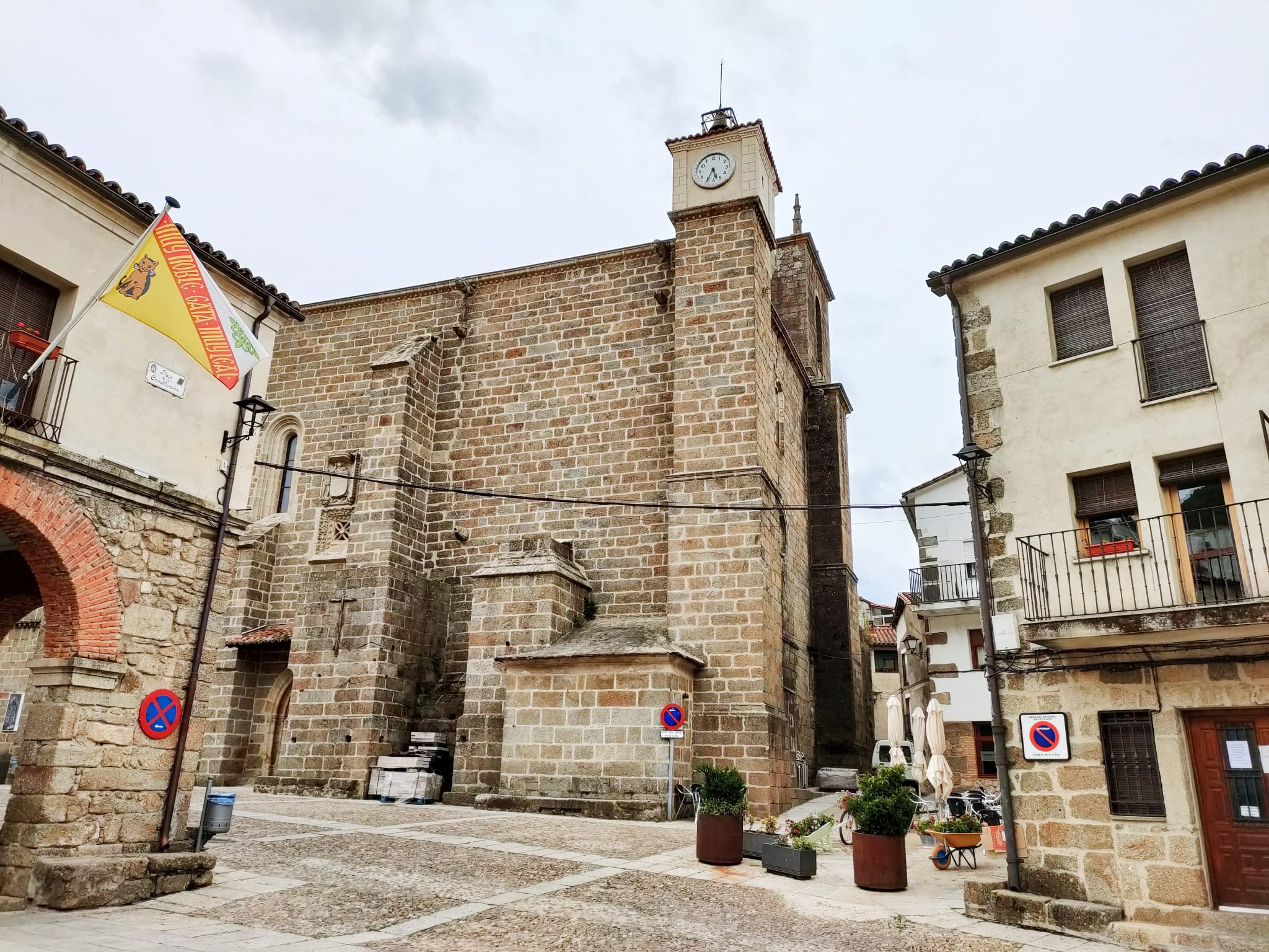 Torre de Don Miguel y Gata ¡2 visitas imprescindibles!