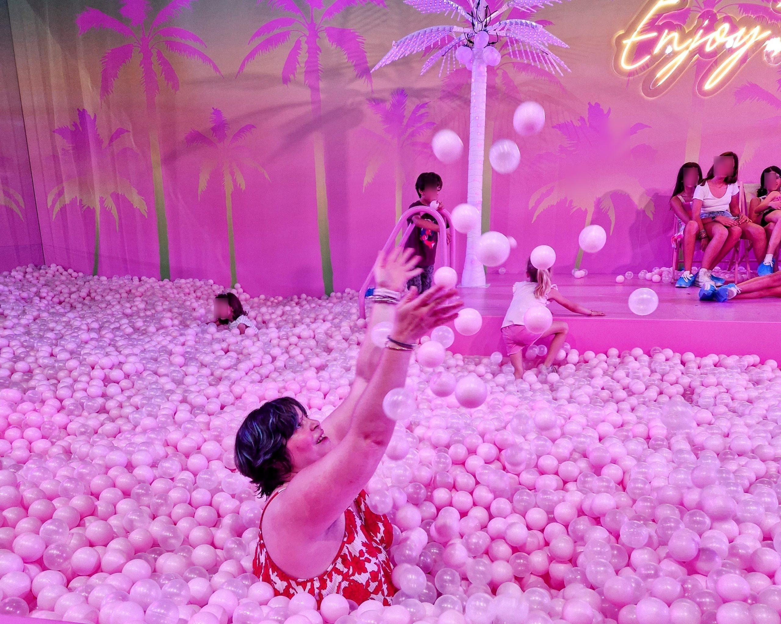 Piscina de Bolas Museum of Dreamers, la experiencia más instagrameable llega a Madrid. ¿Te lo vas a perder?